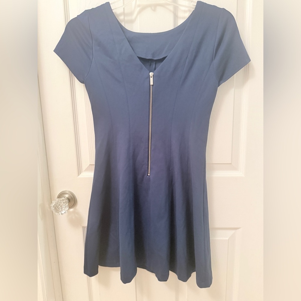 Banana Republic Navy Blue Fit & Flare Dress Short Sleeve Cocktail Party Sz 6 AS - Picture 2 of 5
